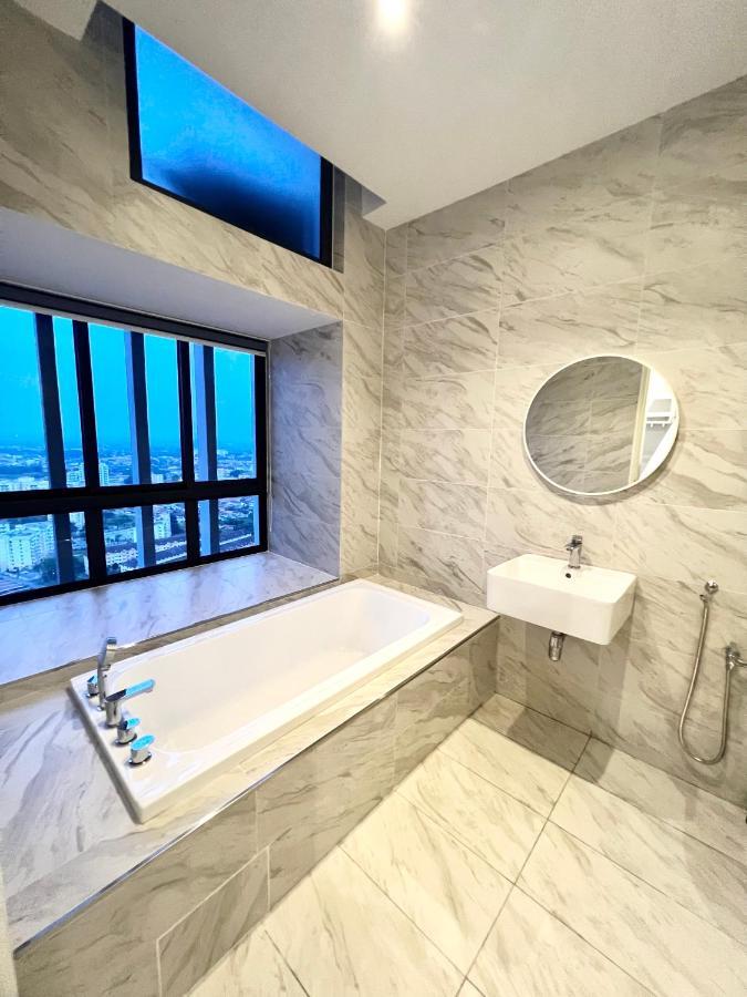 Imperio Residences Private Bathtub Or Jacuzzi By Nestcove Malacca Eksteriør bilde